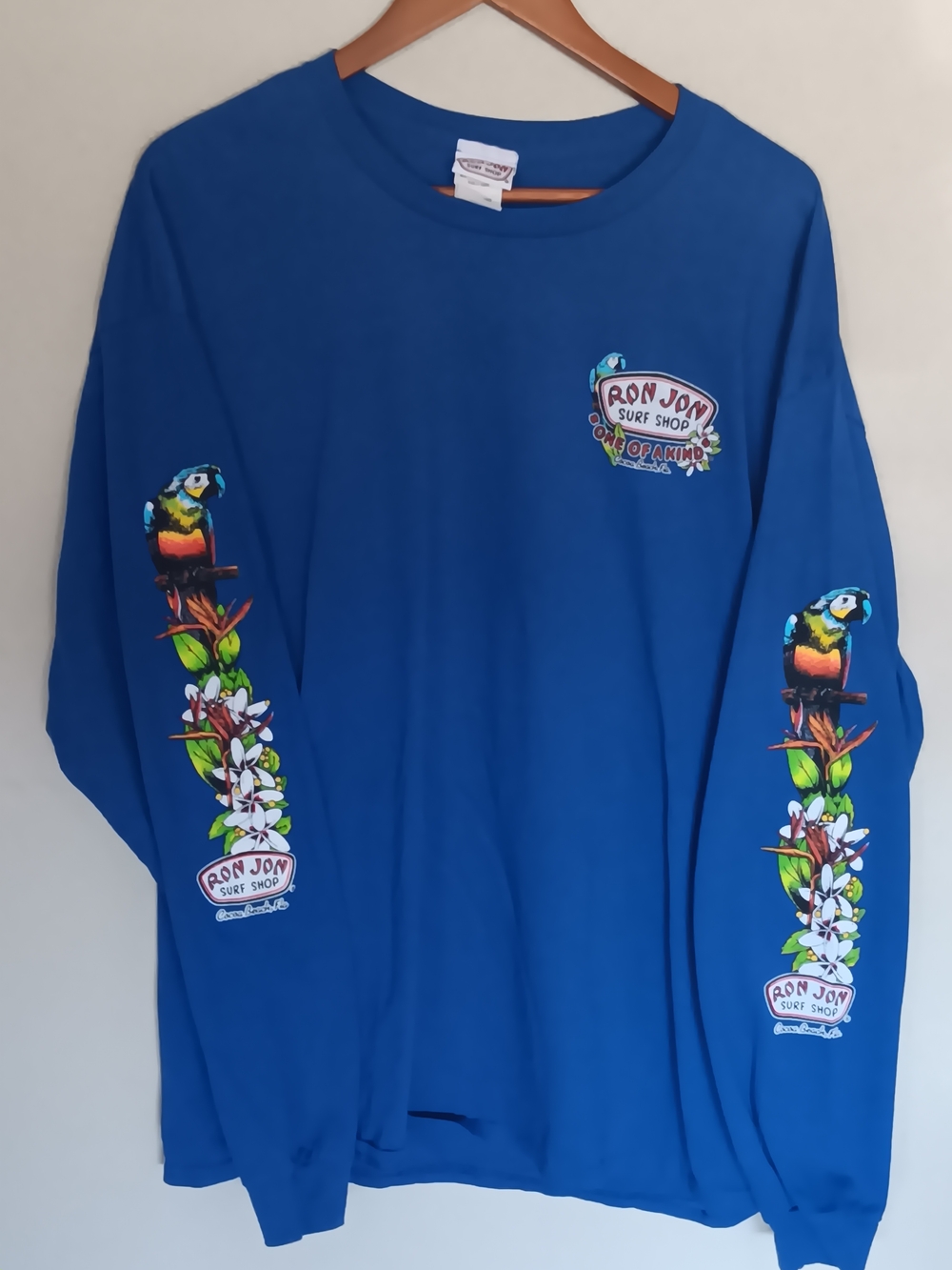 Vintage Ron Jon Surf Shop Tshirt Parrot Design